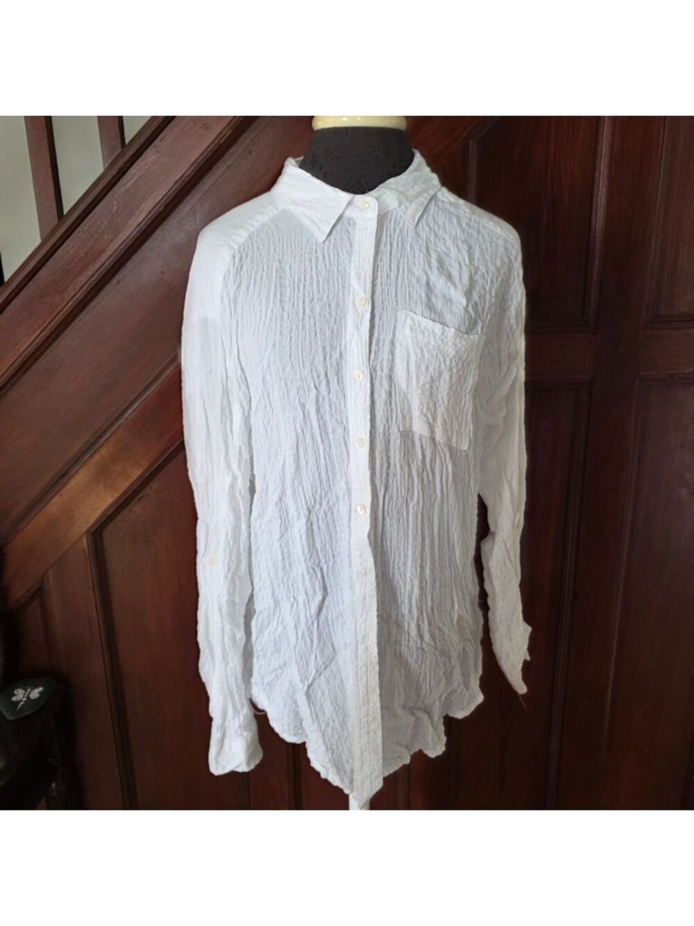 Jane + Delancey White Crinkle Button-Down Shirt M Long Sleeve Lightweight Cotton